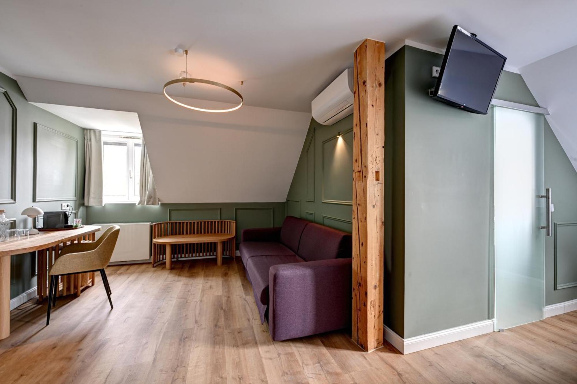 Hotel Uhland Munich Exterior photo