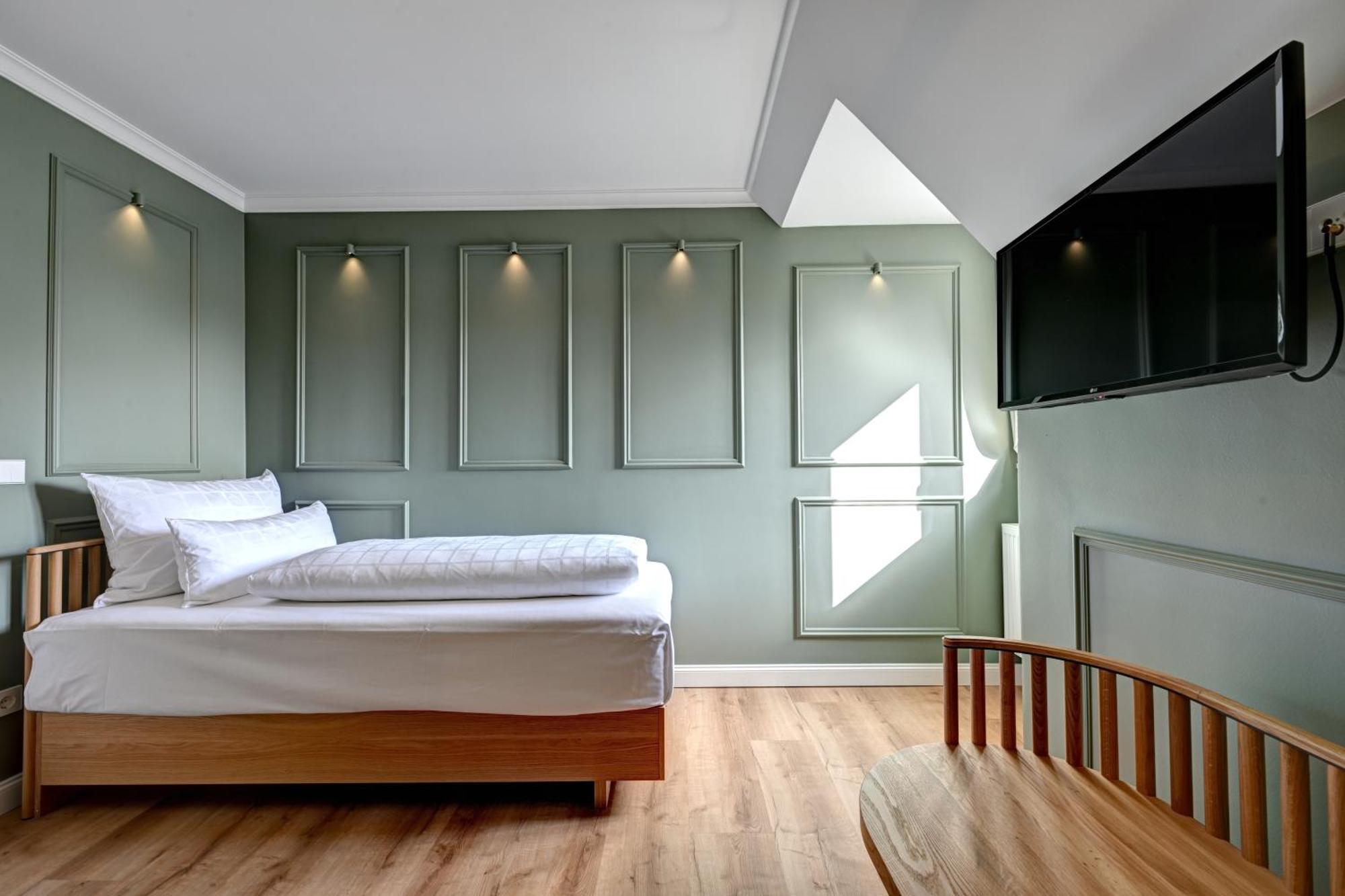 Hotel Uhland Munich Exterior photo